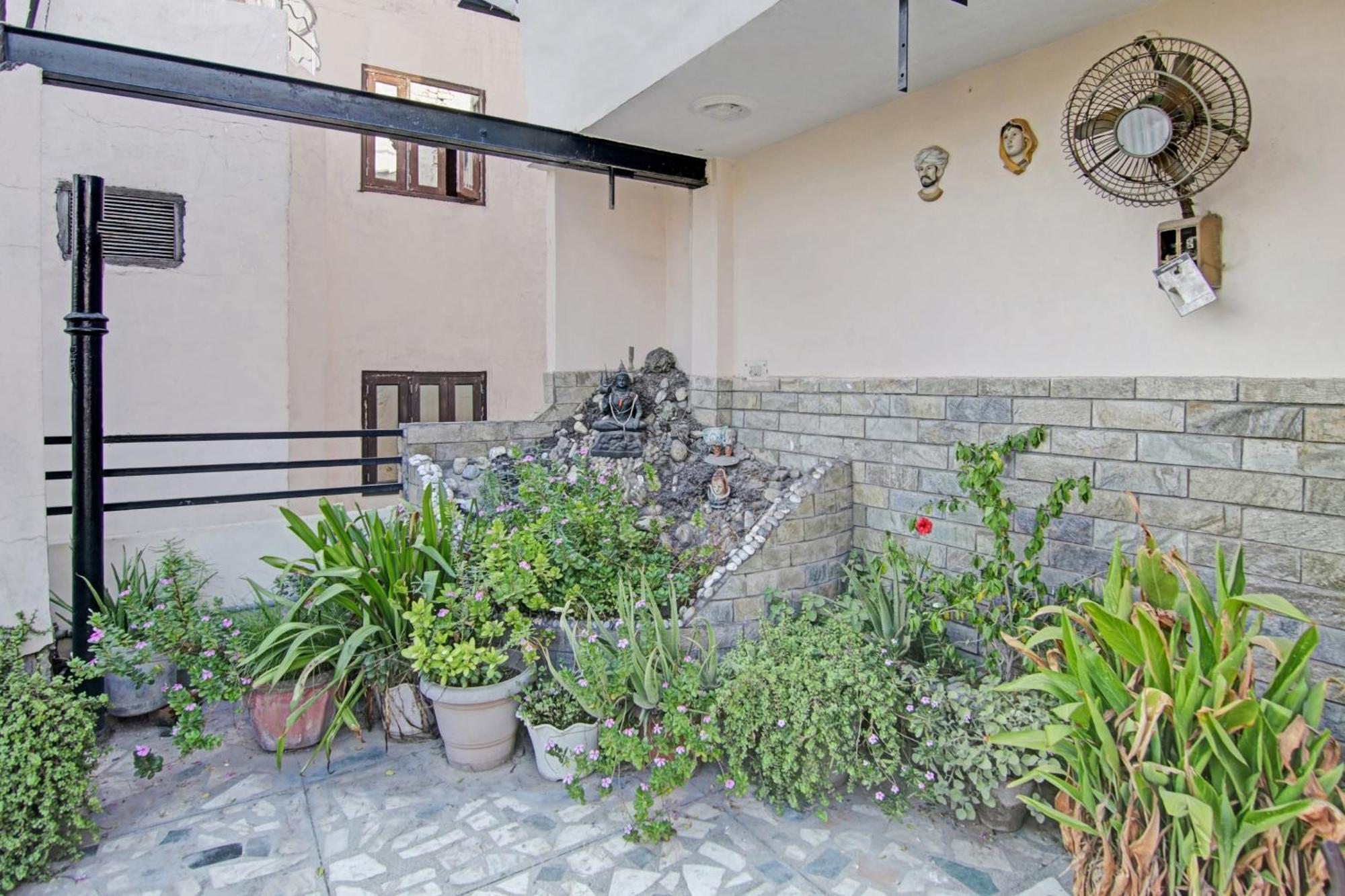 Hotel O Rak International New Delhi Exterior photo